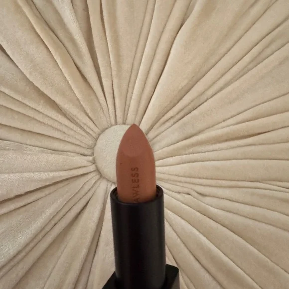 Lawless satin luxe classic cream child lipstick - Picture 6 of 9